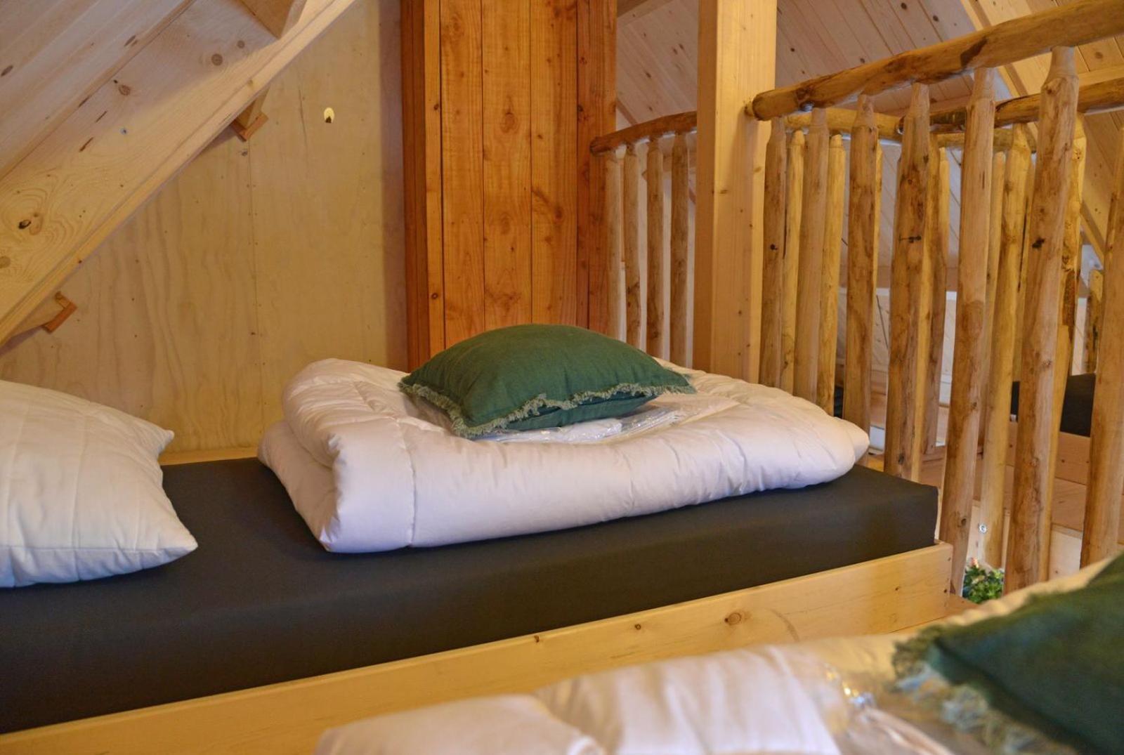 Camping De Koeksebelt Оммен Экстерьер фото