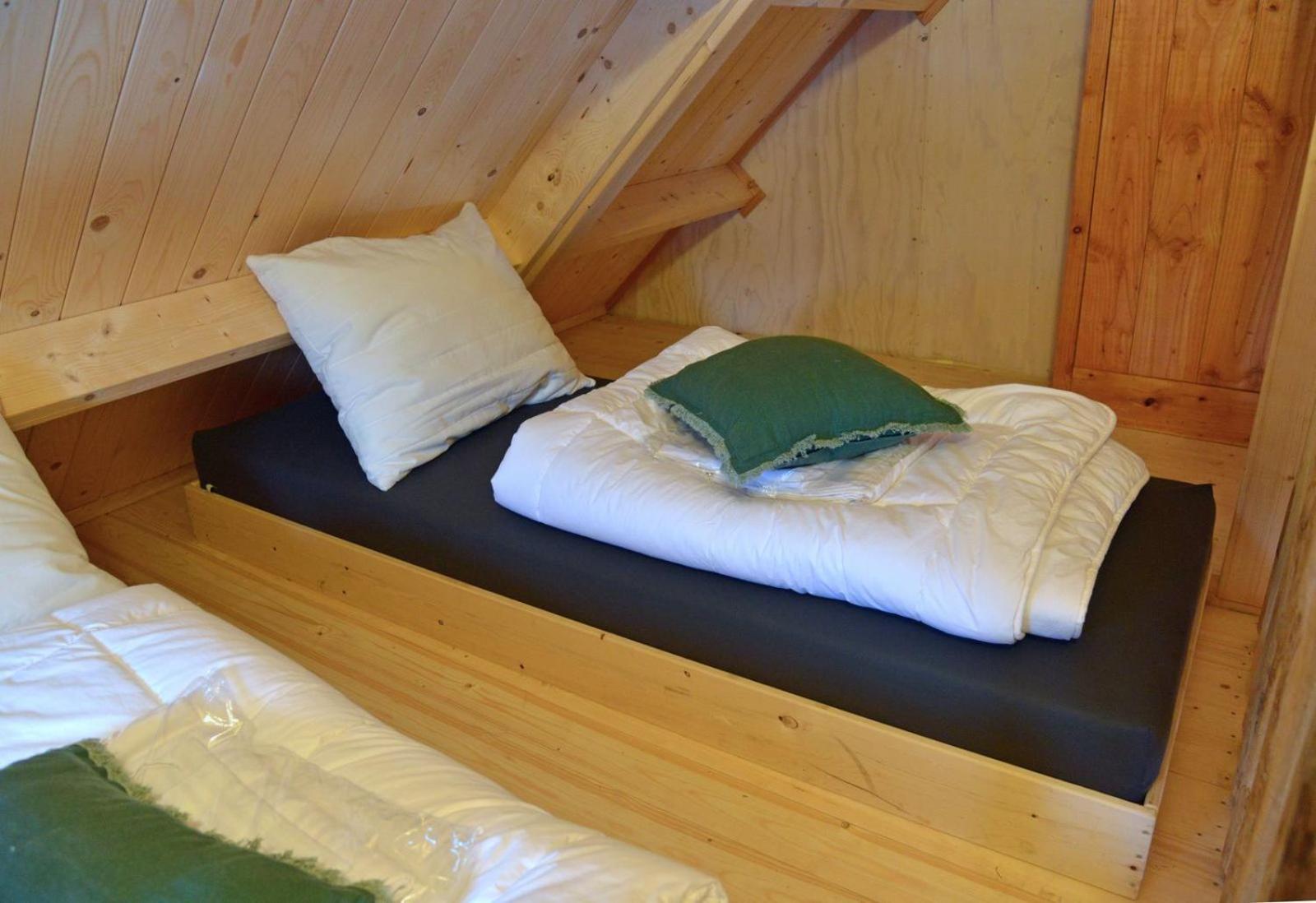 Camping De Koeksebelt Оммен Экстерьер фото