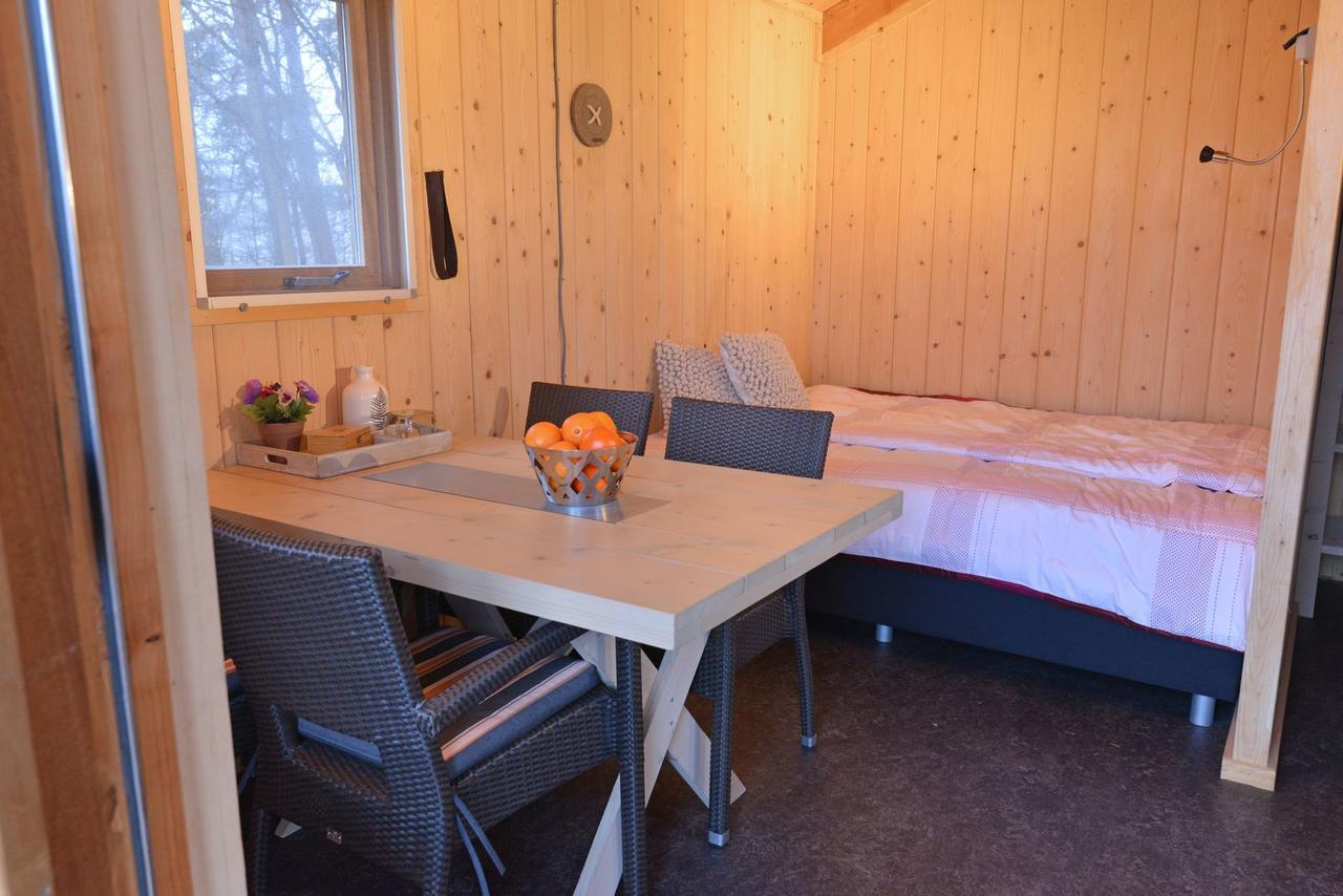 Camping De Koeksebelt Оммен Экстерьер фото