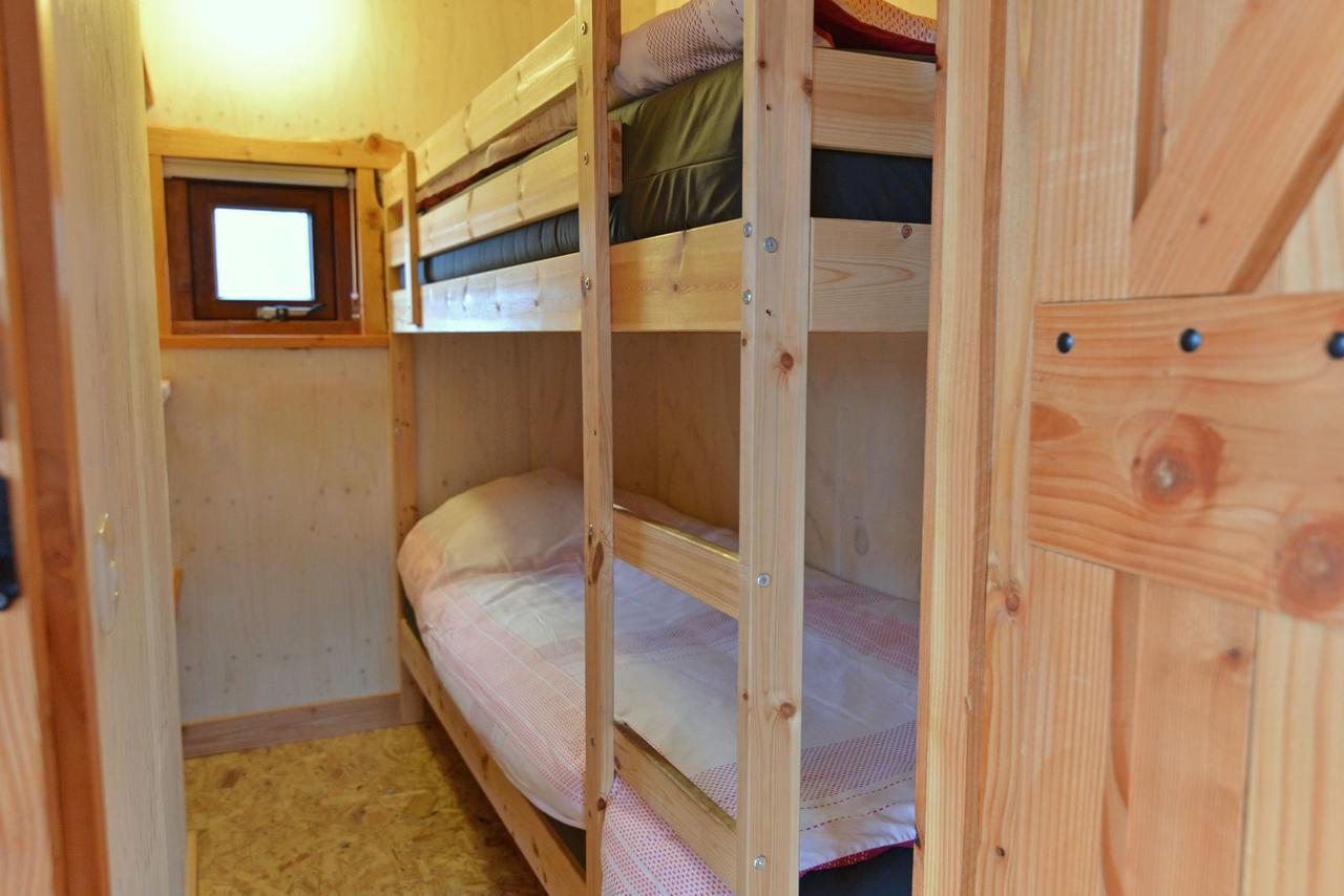 Camping De Koeksebelt Оммен Экстерьер фото